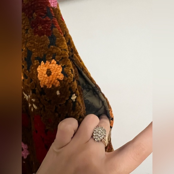 FINAL PRICE Urban Outfitters Kimchi Blue Tapestry Skirt - Picture 7 of 10